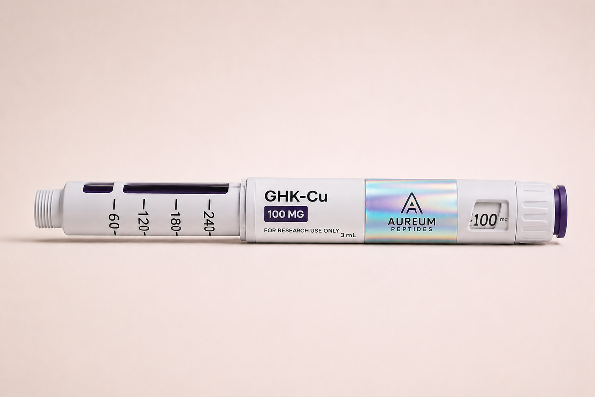 GHK-Cu koperpeptide pen close-up - Aureum Peptides